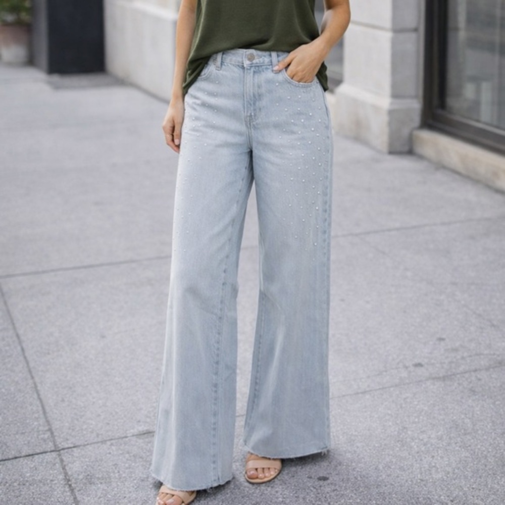 Kensie The Kaya High Rise Wide Leg Jeans with Pear Embellishments NWT Sz 10